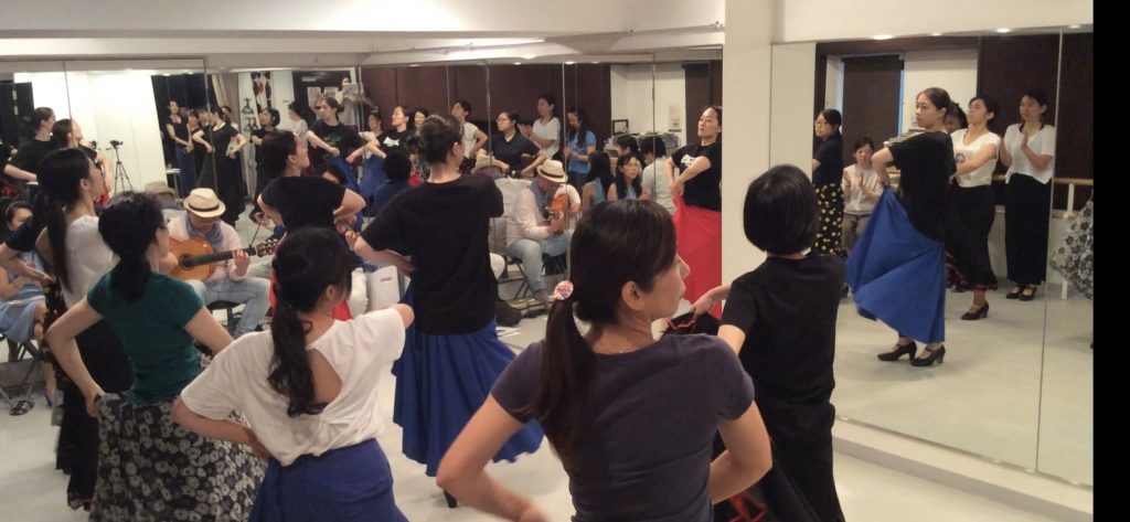 舞踏経験がないフラメンコ初心者さんの上達ぶりをご紹介
